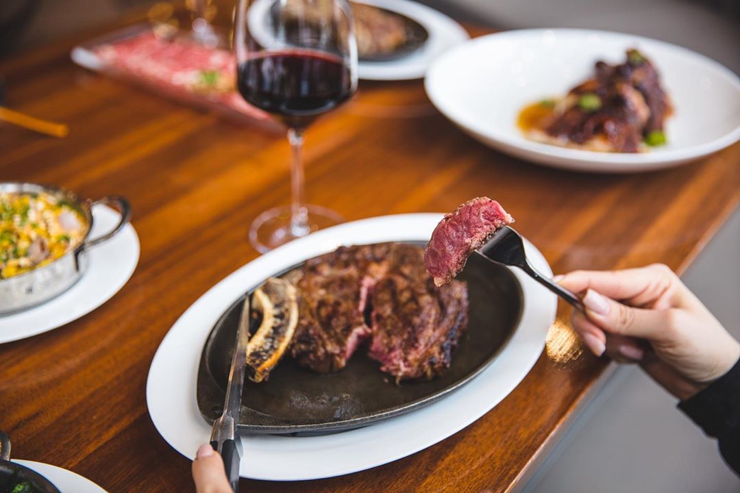 トロントで肉が食べたい！ステーキからコリアンBBQ、焼肉までダウンタウンの12軒 LifeToronto カナダ・トロント現地情報